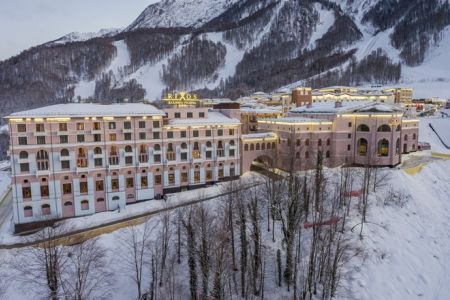 *Отель "Rixos Krasnaya Polyana Sochi" / "Риксос Красная Поляна Сочи"