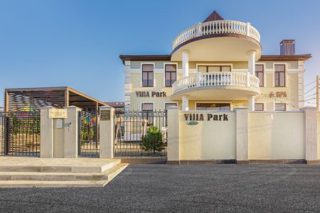 Villa Park & Spa