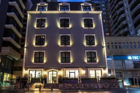 Port Rivoli Hotel