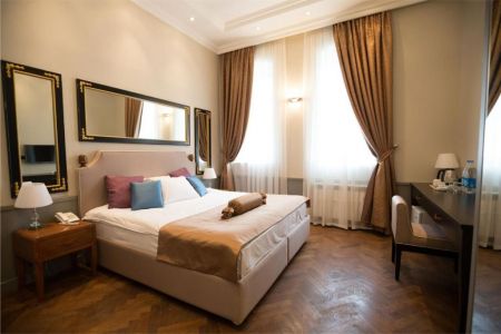 Seven Rooms Boutique