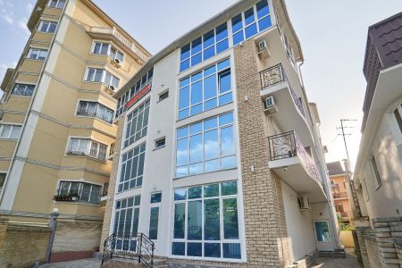 Вояж (Адлер)