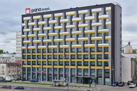 Pana White (Москва)