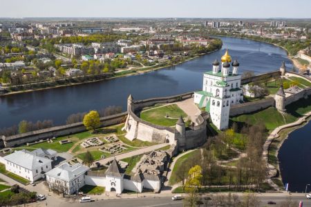 Ласточкой в Псков на выходные