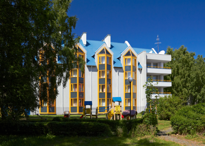 здание и территория балтики